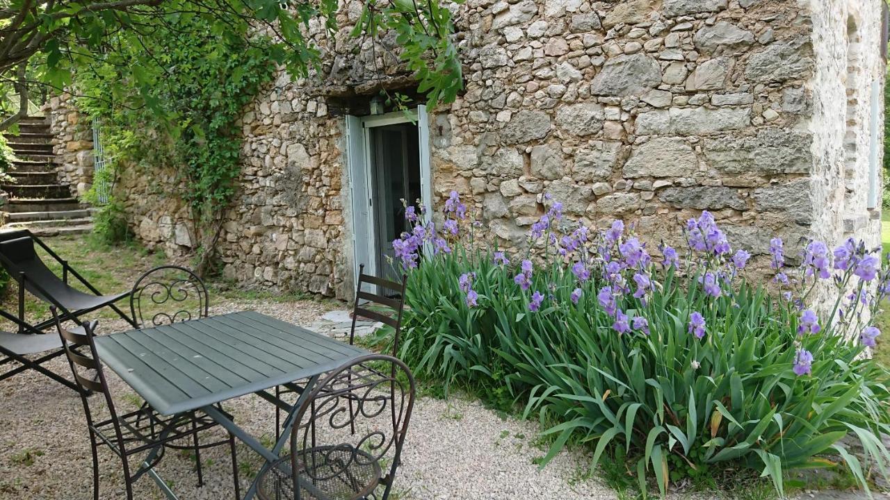 Gîte en Cévennes du sud, bergerie restaurée, 2 à 4 personnes, piscine, vue exceptionnelle, authenticité et confort Saint-Laurent-le-Minier Extérieur photo