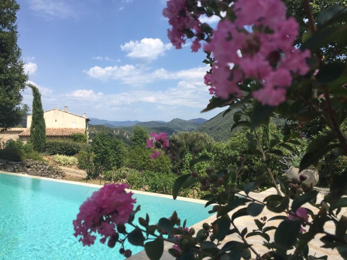 Gîte en Cévennes du sud, bergerie restaurée, 2 à 4 personnes, piscine, vue exceptionnelle, authenticité et confort Saint-Laurent-le-Minier Extérieur photo