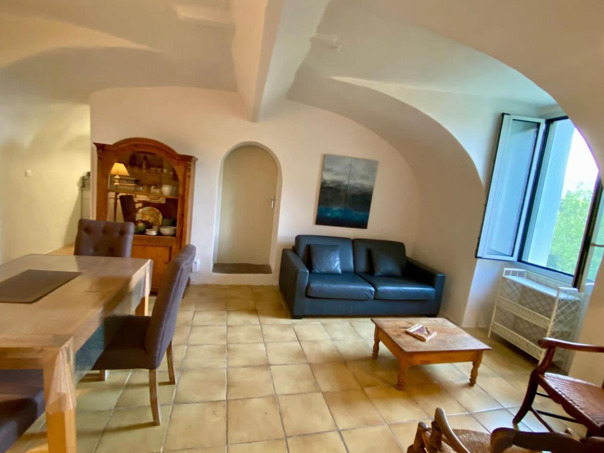 Gîte en Cévennes du sud, bergerie restaurée, 2 à 4 personnes, piscine, vue exceptionnelle, authenticité et confort Saint-Laurent-le-Minier Extérieur photo