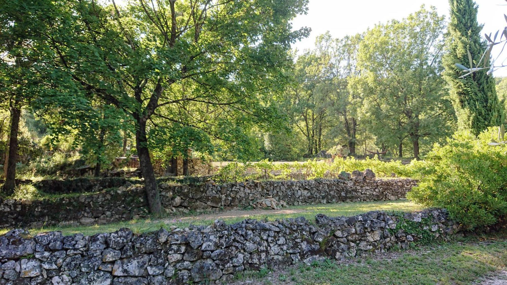 Gîte en Cévennes du sud, bergerie restaurée, 2 à 4 personnes, piscine, vue exceptionnelle, authenticité et confort Saint-Laurent-le-Minier Extérieur photo